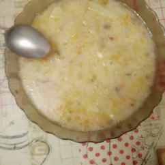 Щи на мясном бульоне