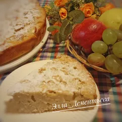 Пирог с яблоками и корицей на кефире