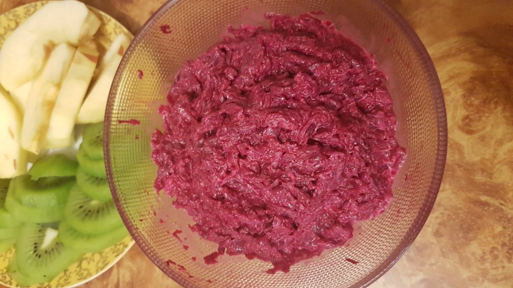 Свекла с чесноком и грецкими орехами