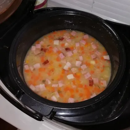 Гороховый суп со свининой 'Объедение' в мультиварке Redmond