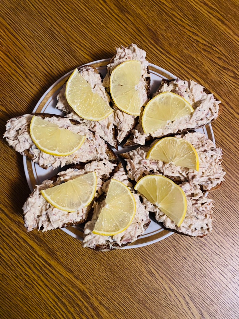 Рыбные бутерброды