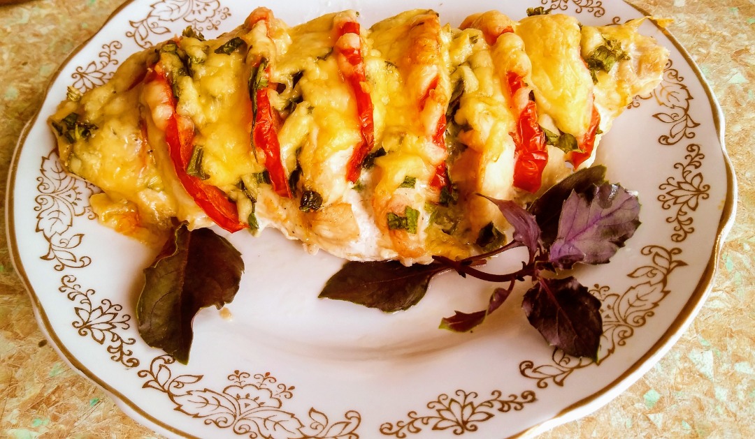 Куриная грудка а ля капрезе