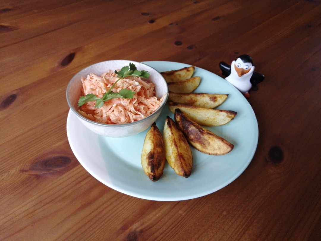 Салат из моркови с чесноком🥗 и Картошка по-деревенски🍟 в духовке рецепт с  фото пошаговый от Marry ✈ - Овкусе.ру