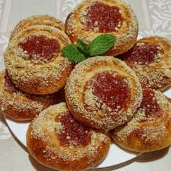 Ватрушки с яблочным 🍏повидлом и хрустящей посыпкой