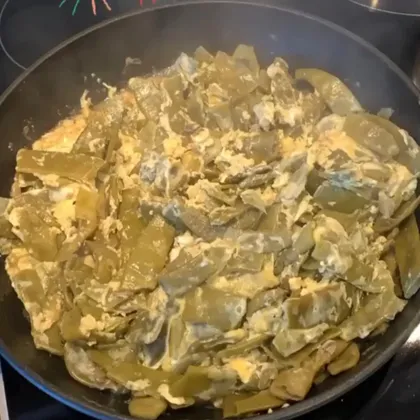Зелёная фасоль (лоби) с яйцами