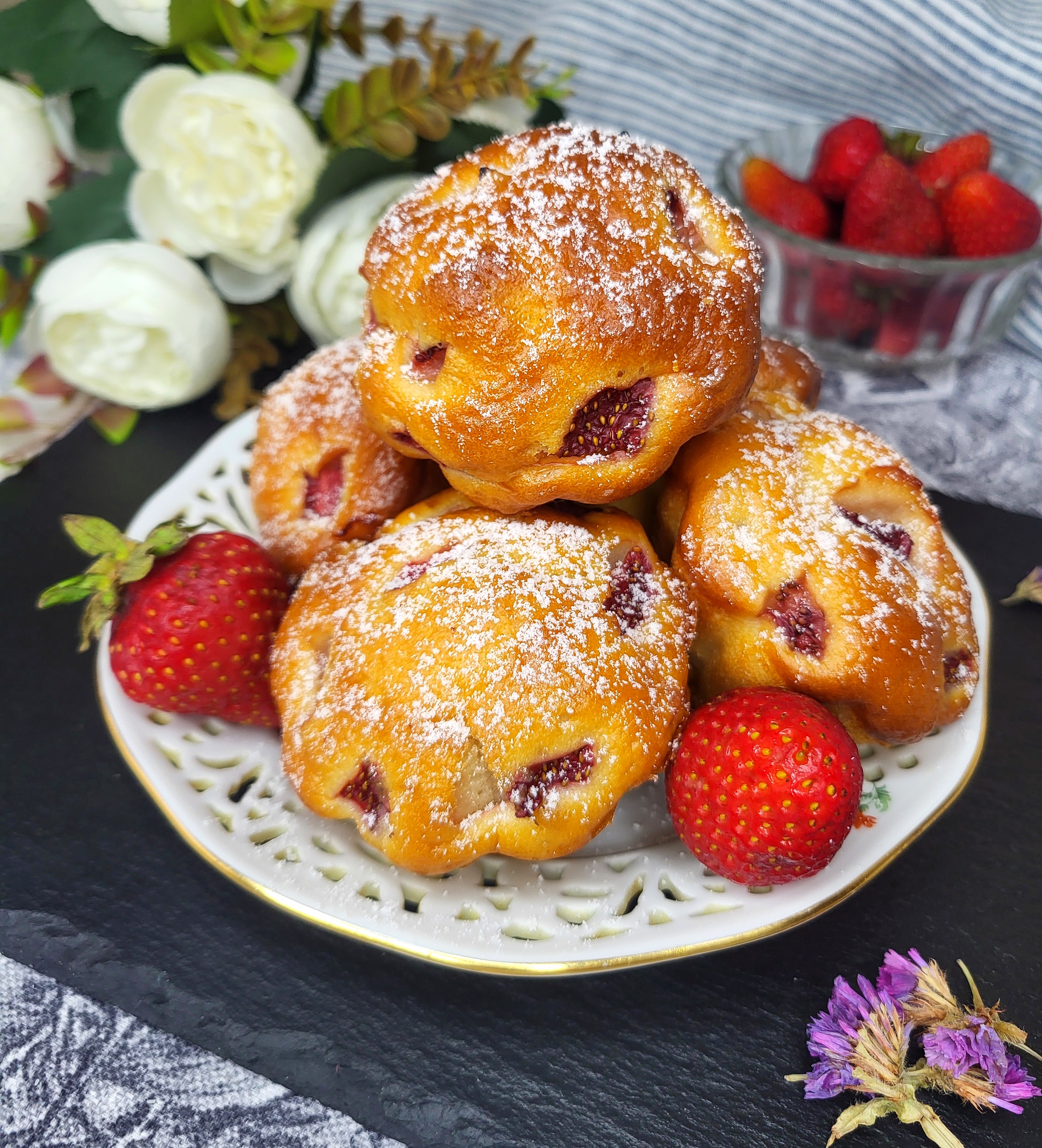 Кексы с клубникой и йогуртом