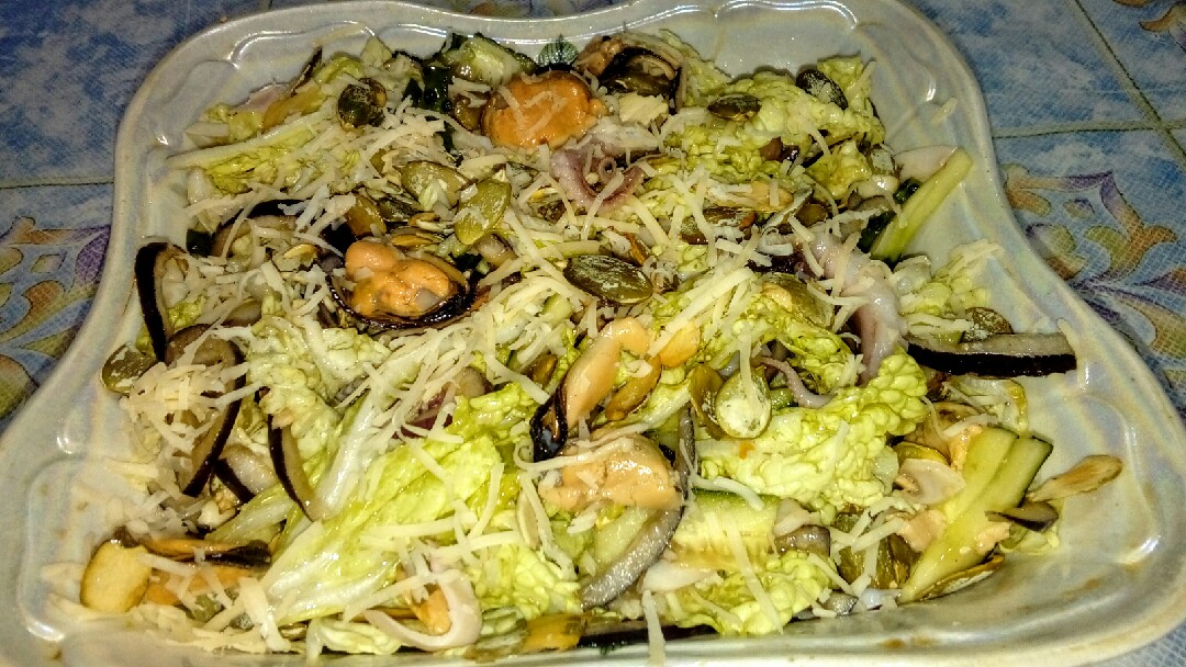 Салат из морского коктейля👌🍛🍴
