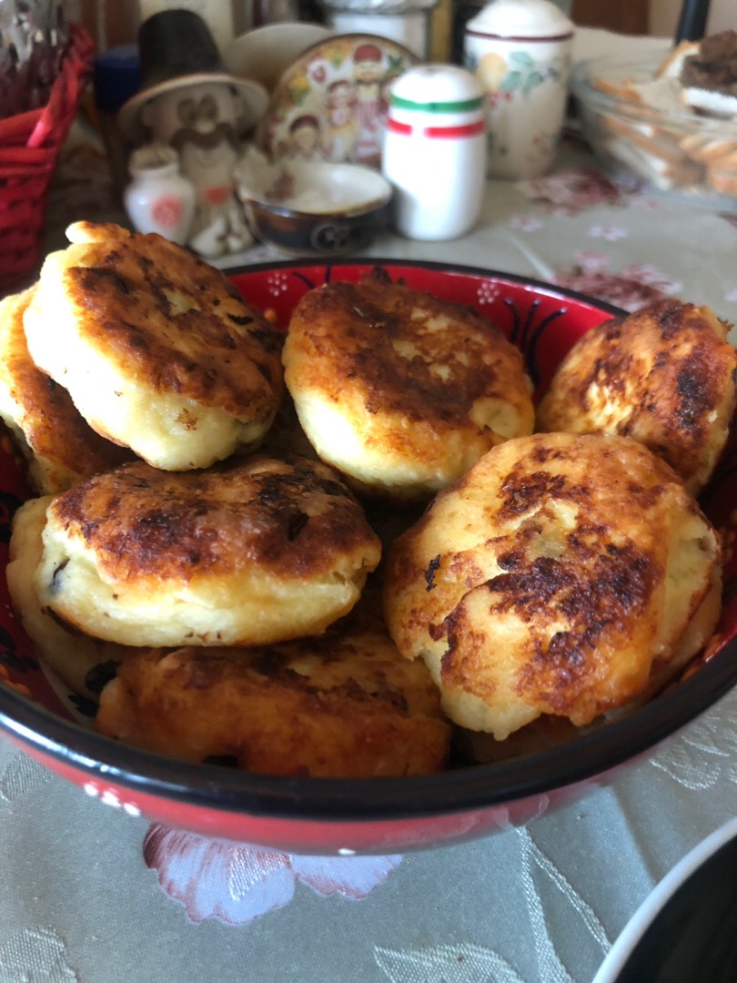 Сырники с изюмом рецепт с фото пошаговый от Елена Фельгенгауэр - Овкусе.ру