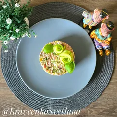 Салат с чечевицей и ветчиной