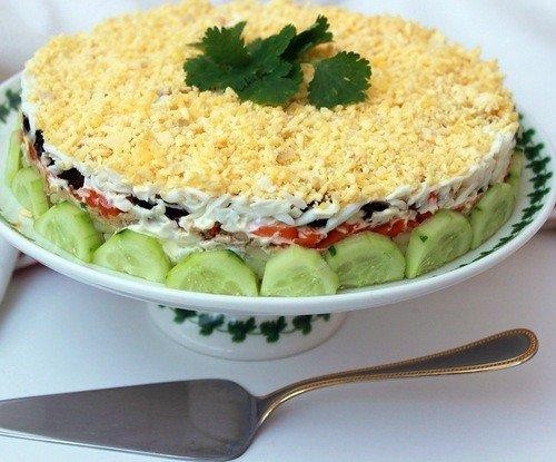 Крабовый салат: 7 самых вкусных рецептов