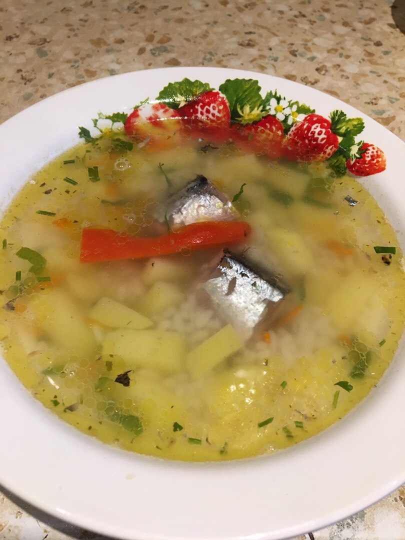 Суп из консервированной горбуши с плавленным сырком