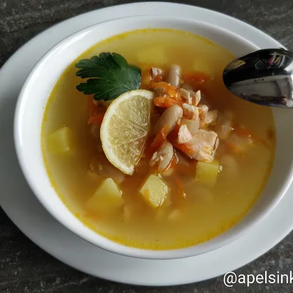 Рыбный суп с белой фасолью