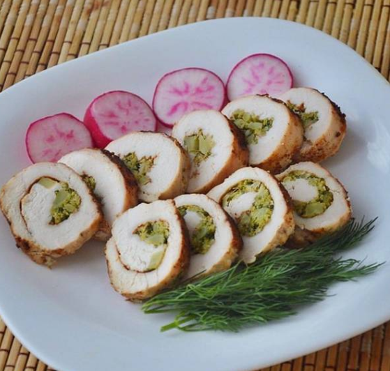 ПП-рулет из грудки с брокколи 🥦