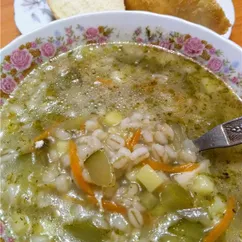 Рассольник с перловкой и курицей