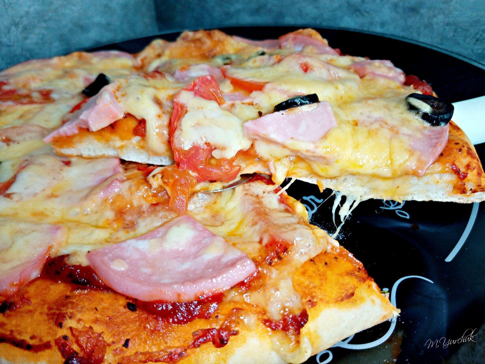 Рецепт пиццы из слоеного теста в домашних условиях