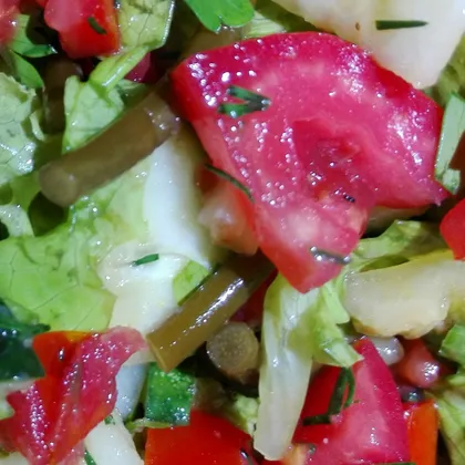 Овощной салат с черемшой