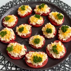 Закуска с крабовыми палочками 