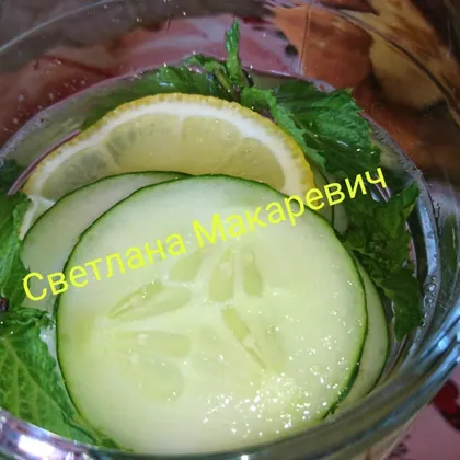 Освежающий огуречно-лимонный напиток с мятой