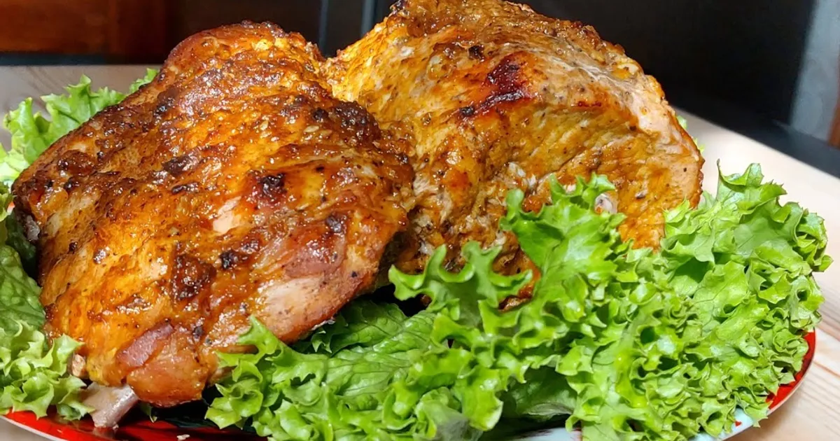Ароматная свинина, запеченная в рукаве с чесноком – пошаговый рецепт приготовления с фото