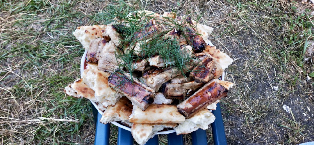 Свиные ребрышки на мангале