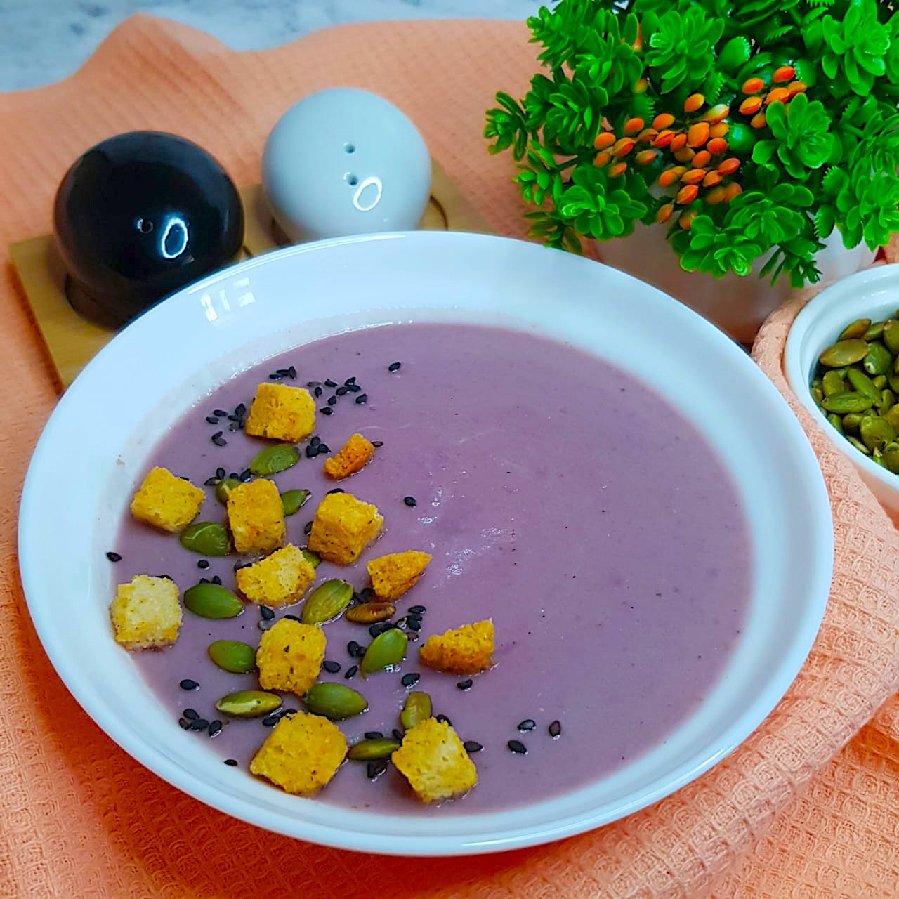 Фиолетовый суп-пюре