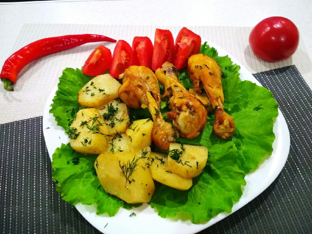 Курица с яблоками и картофелем в духовке - пошаговый рецепт с фото на zenin-vladimir.ru