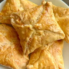 Слойки с сыром 