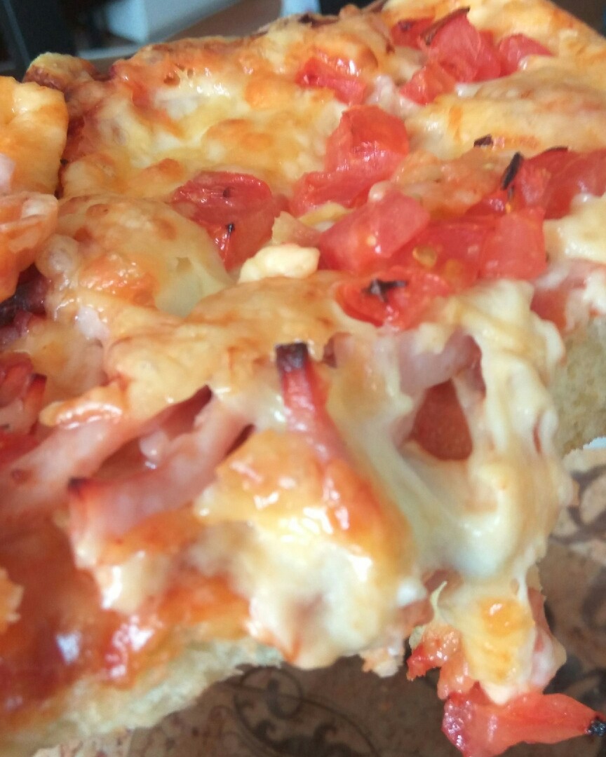 Пицца 4 сыра + ветчиной