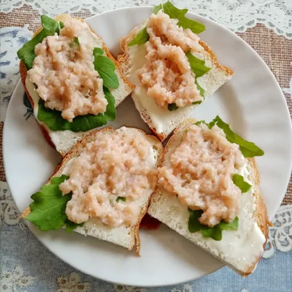 Бутерброд с форшмаком из лосося