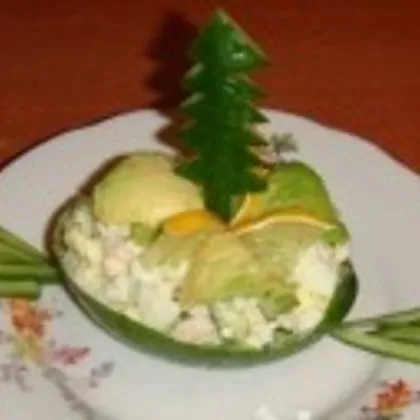 Салат с авокадо «Новогодний сюрприз»