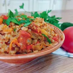 Постная гречка с овощами