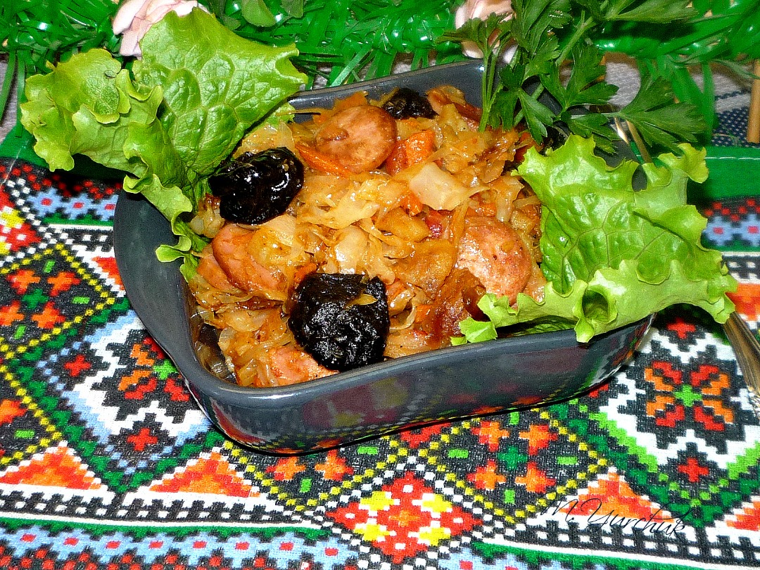 Капуста тушеная с сосисками и картошкой - пошаговый рецепт с фото на hb-crm.ru