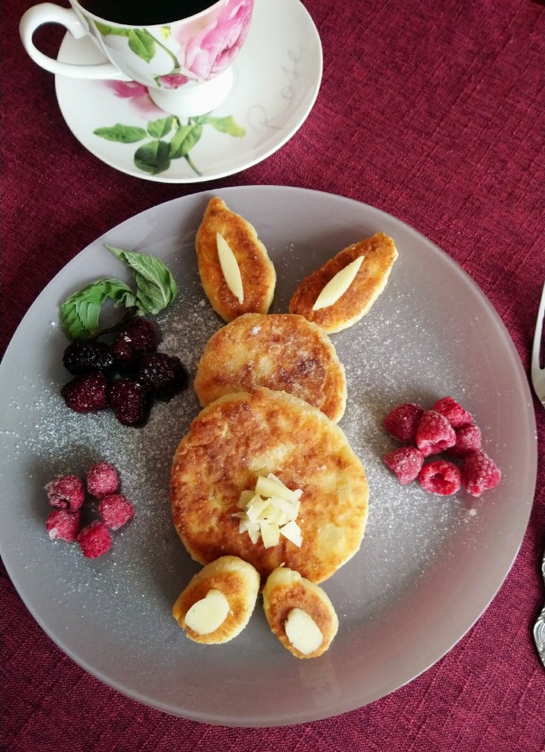 Сырники с изюмом на завтрак