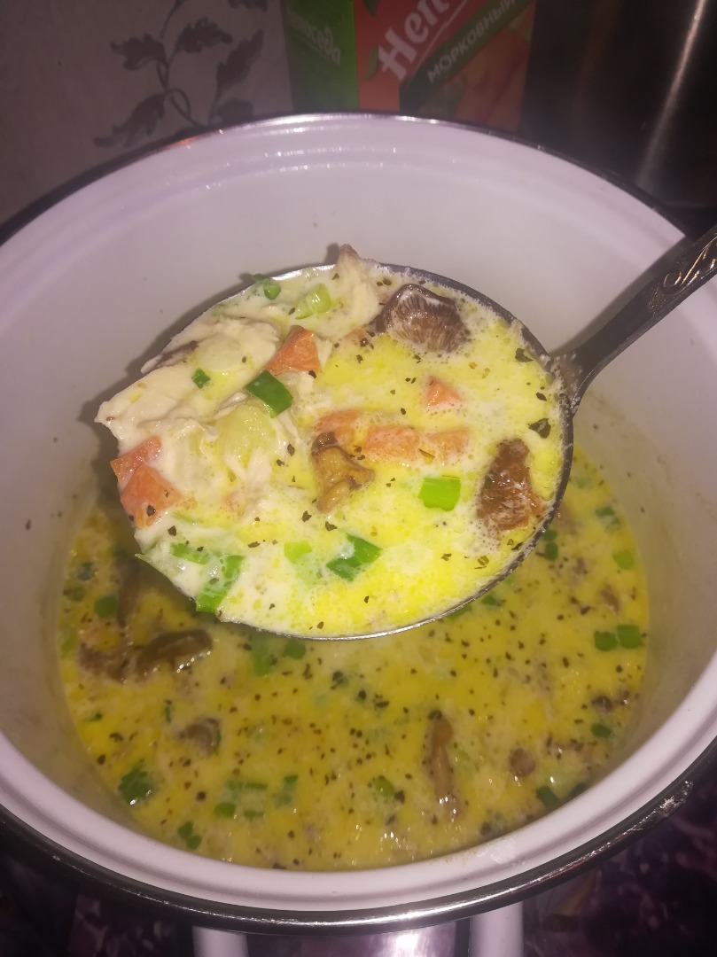 рецепт суп с плавленным сыром и лисичками | Дзен