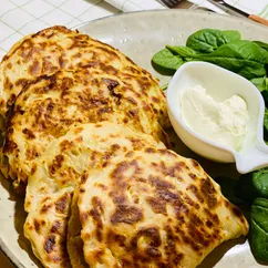 Кабачковые пирожки с курицей