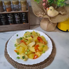 Картошка тушёная с куриным филе