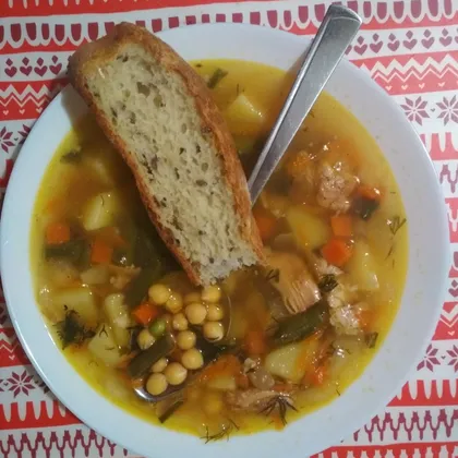 Нутовый суп с тушенкой