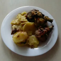 Курица с картошкой и грибами