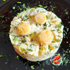 Салат картофельный с гребешком или кальмаром