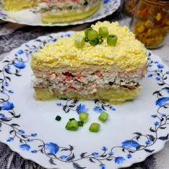 Салат с тунцом