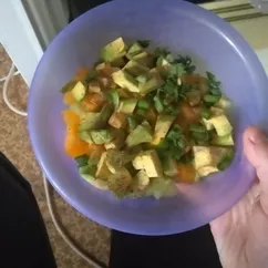 Салат с 🥑