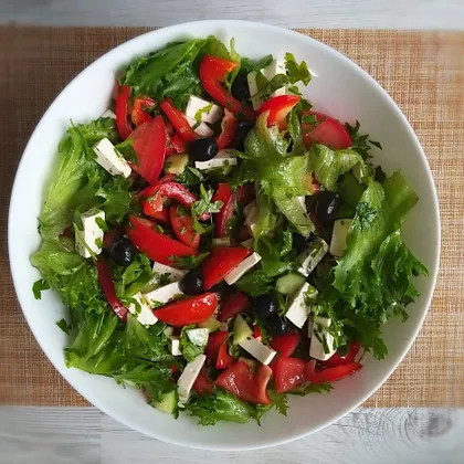 Греческий салат с особенной заправкой 🥗🥣💚