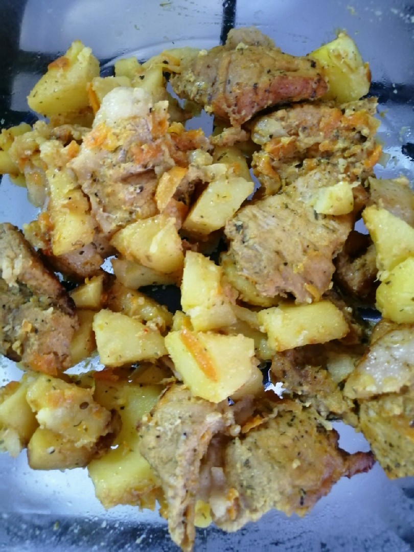 Запеченное мясо с картошкой и овощами (в рукаве) - рецепт с фото