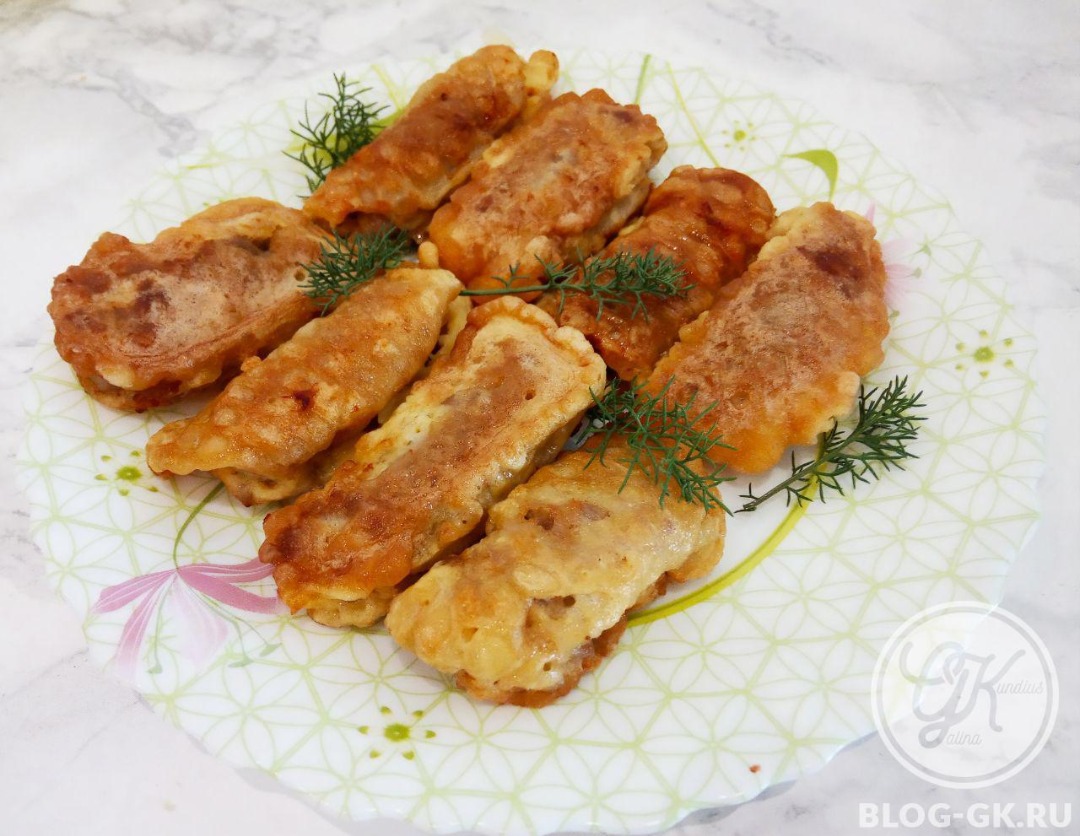 Вафельные трубочки с мясной начинкой в кляре