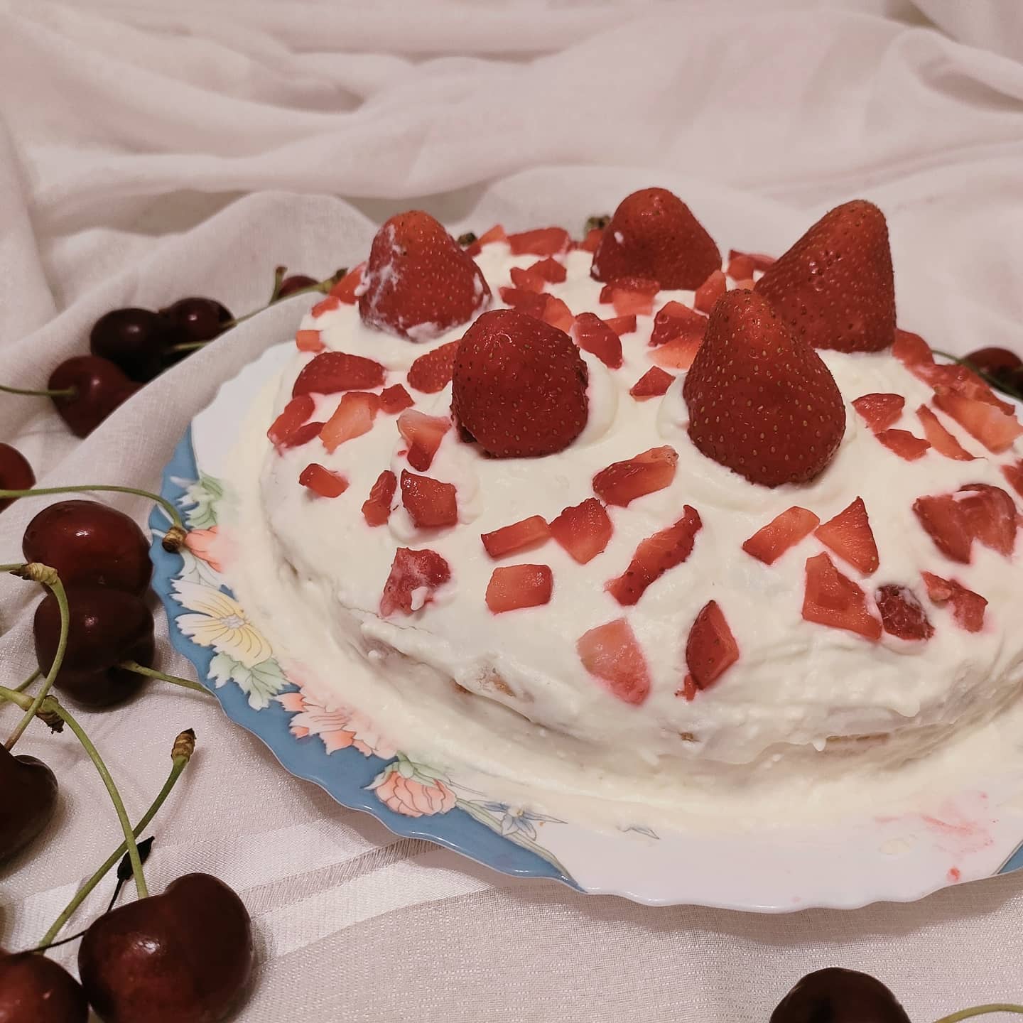 Творожный торт с клубникой - рецепт пошаговыми фото | ne-dieta