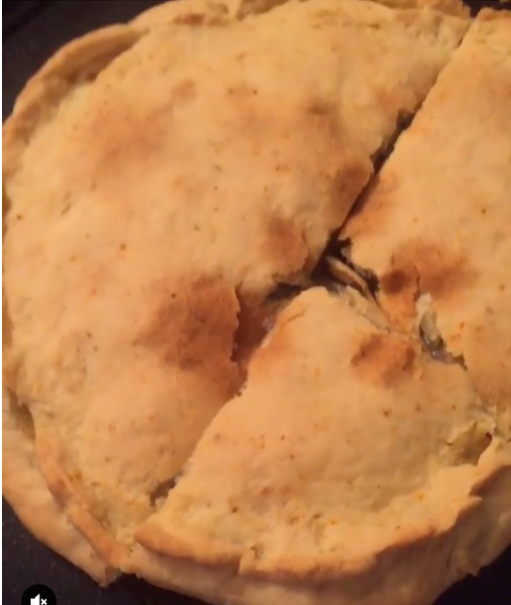 Пирог с мясом и картошкой