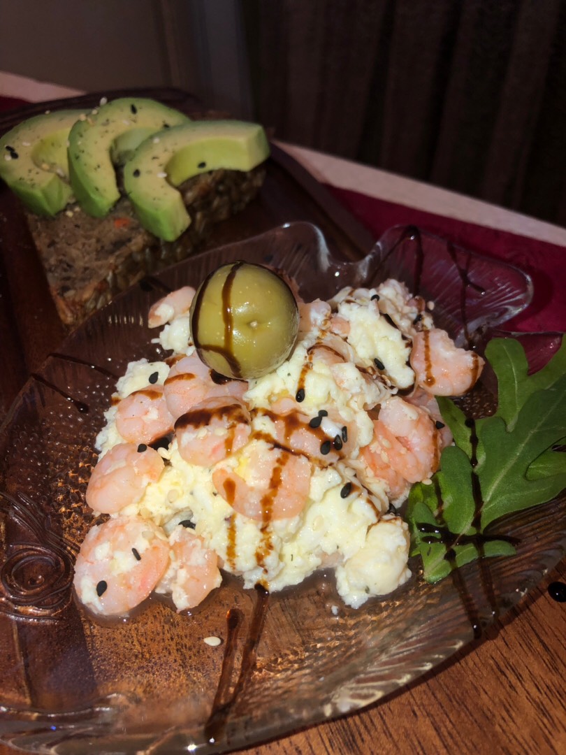 Завтрак По-Французски 
Омлет с креветками 🍤🥢