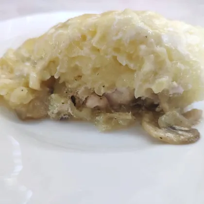 Запеканка картофельная с курицей и грибами