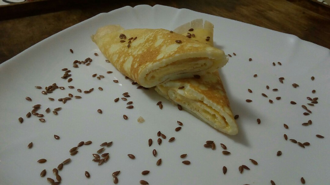 Творожный омлет с сыром