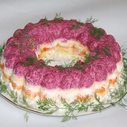 Наш любимый новогодний салат "Селёдка под шубой"